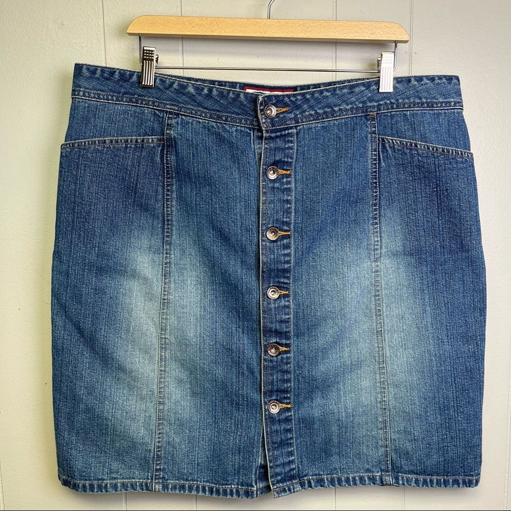 Vintage Y2K Old Navy High Waisted Button Front Denim Jean Skirt Size 16